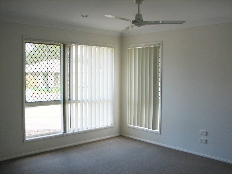 35 Newmarket Dr, Morayfield QLD 4506