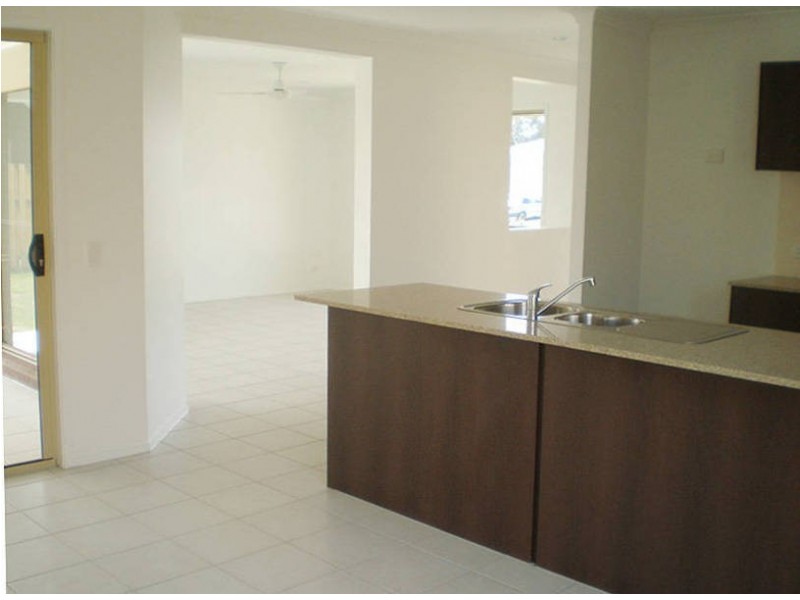 22 Peacherine Cct, Bellmere QLD 4510