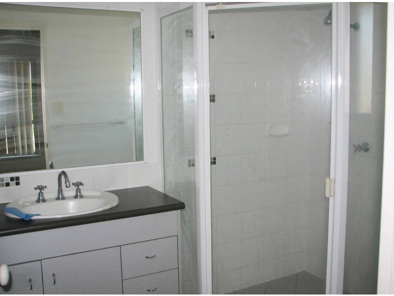 2 LOMANDRA, Morayfield QLD 4506