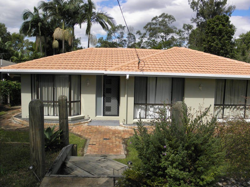 5 Waroona St, Morayfield QLD 4506
