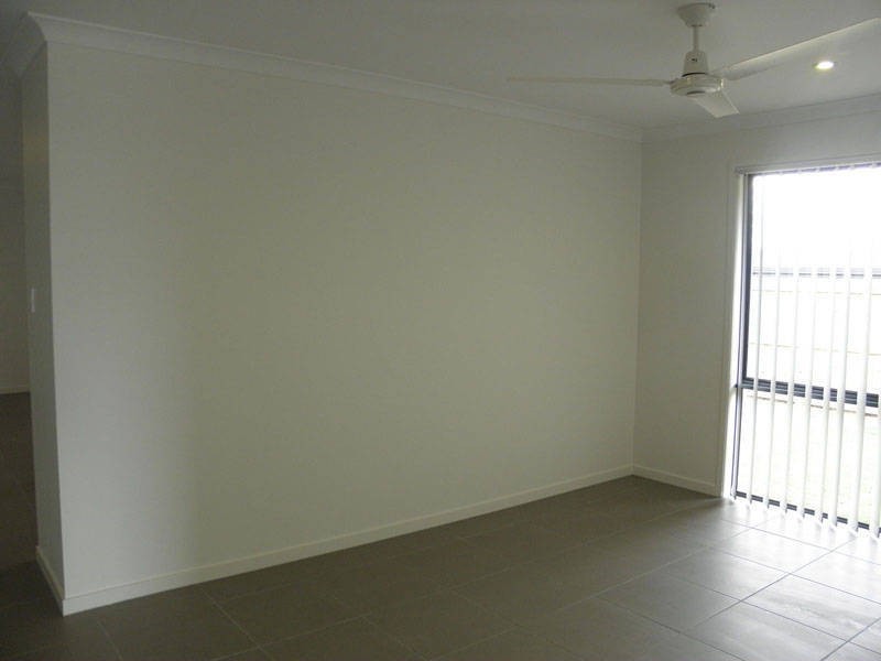 73 Koala Dr, Morayfield QLD 4506