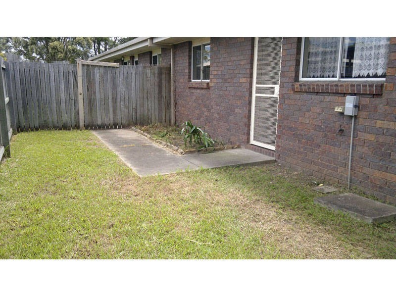 1/6 Sharon Ct, Morayfield QLD 4506