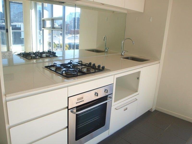 809/8 McCrae Street, Docklands VIC 3008