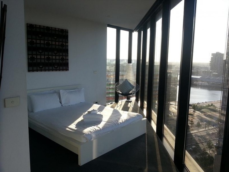 1303/18 Waterview Walk, Docklands VIC 3008