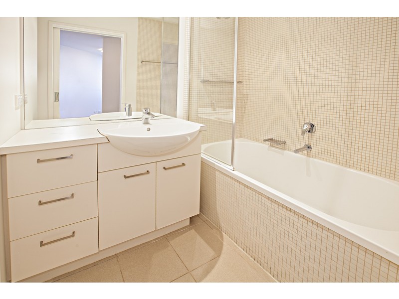 1206/5 Caravel Lane, Docklands VIC 3008