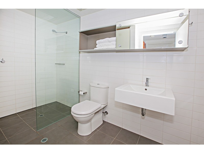 303/98 River Esplanade, Docklands VIC 3008