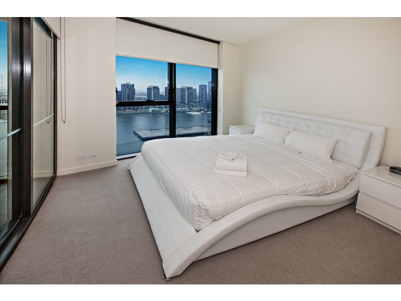 222/8 Waterside Place, Docklands VIC 3008