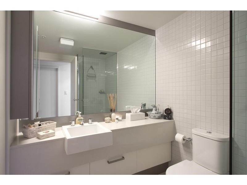 1004/70 Lorimer Street, Docklands VIC 3008