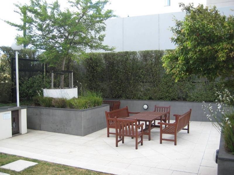 91/83 Whiteman Street, Southbank VIC 3006