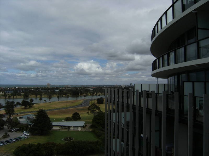 1006/54 Queens Road, Melbourne VIC 3004