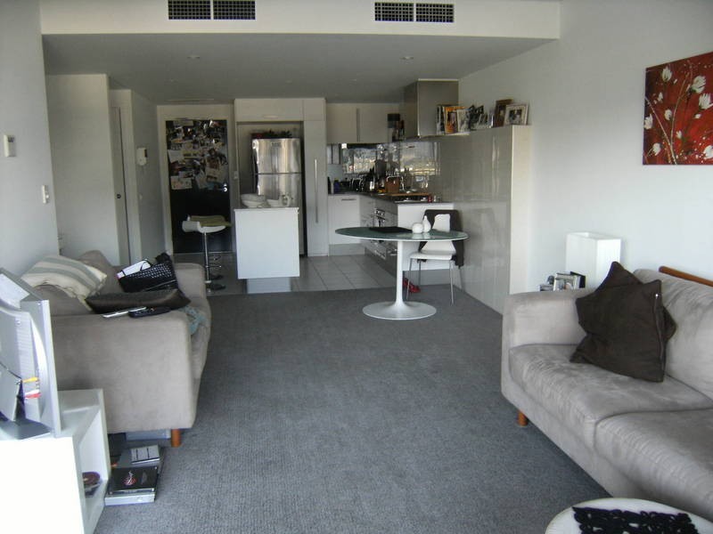 302/60 Lorimer St, Docklands VIC 3008