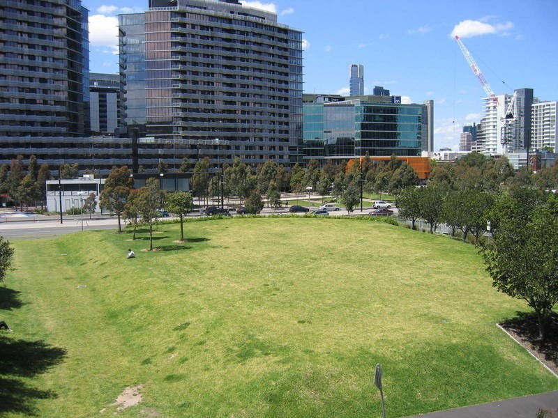 38/801 Bourke Street, Docklands VIC 3008