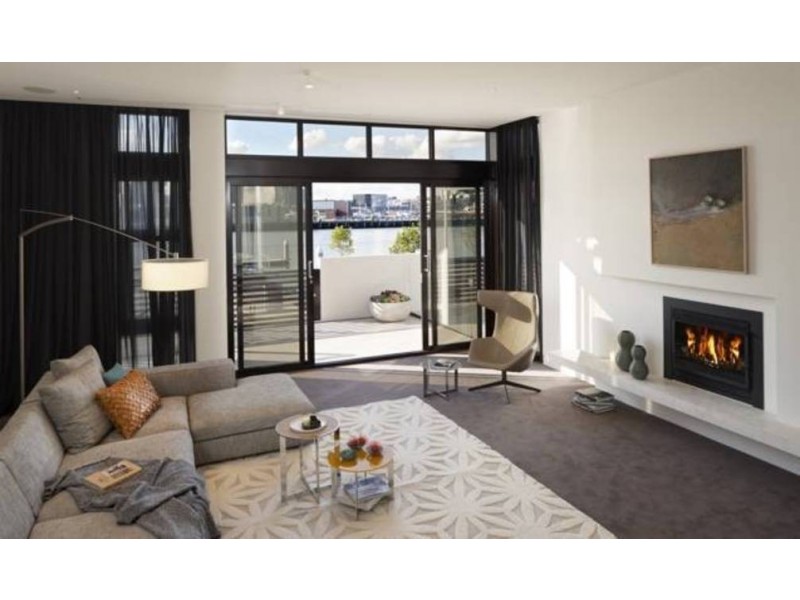 36 Southwharf Drive, Docklands VIC 3008