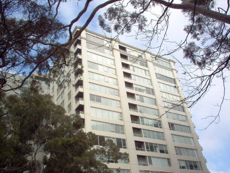 1506/82 Queens Road, Melbourne VIC 3004