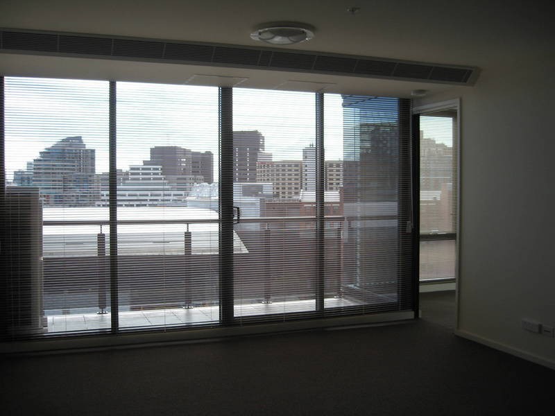 910/63 Whiteman Street, Southbank VIC 3006