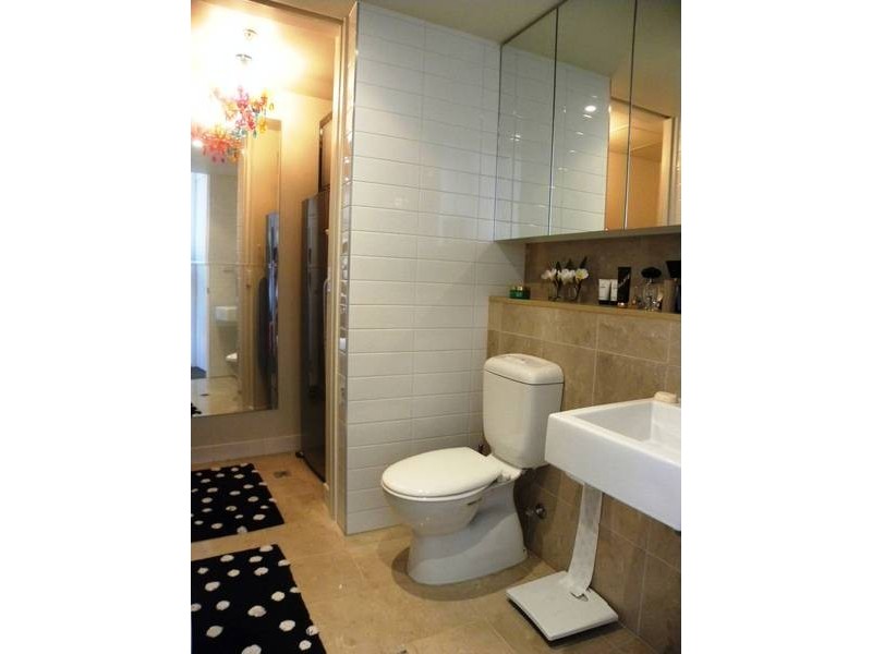 1701/8 McCrae Street, Docklands VIC 3008