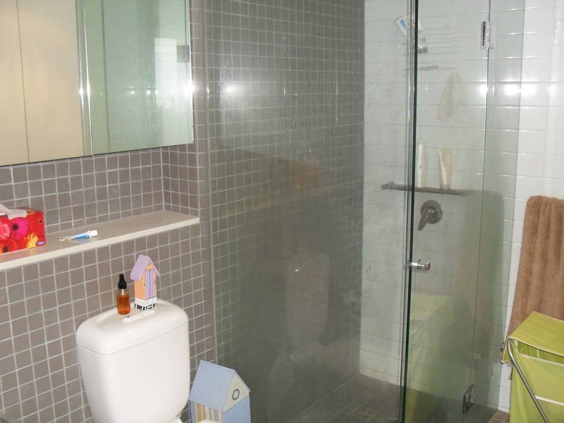 1402/8 McCrae Street, Docklands VIC 3008