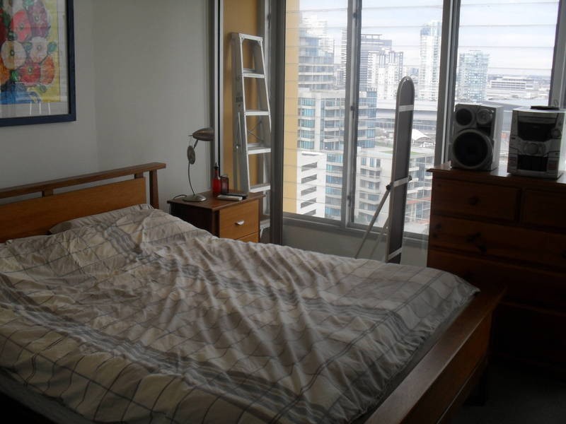 1402/8 McCrae Street, Docklands VIC 3008