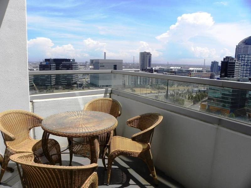 1701/8 McCrae Street, Docklands VIC 3008