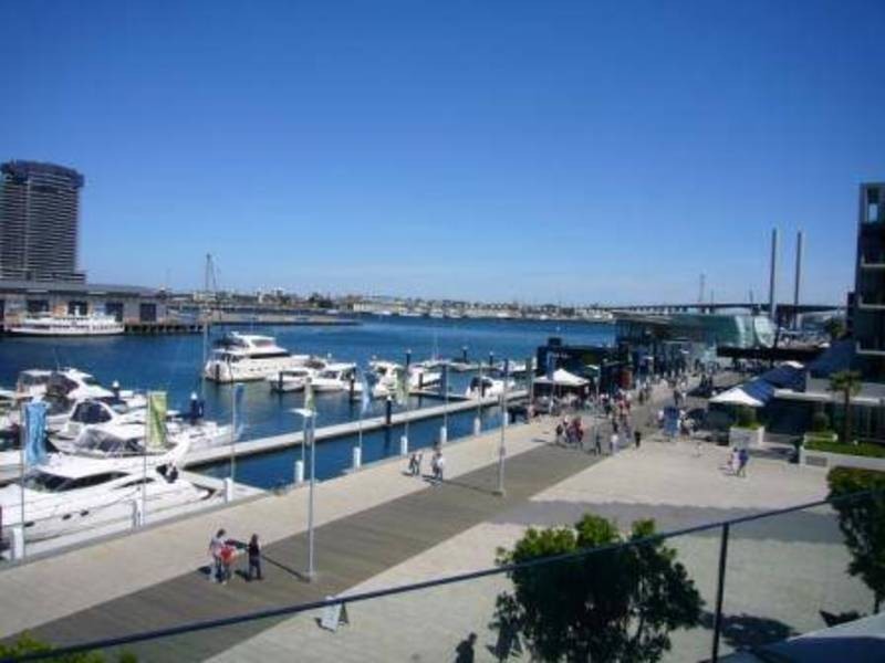 210/2 NewQuay Promenade, Docklands VIC 3008