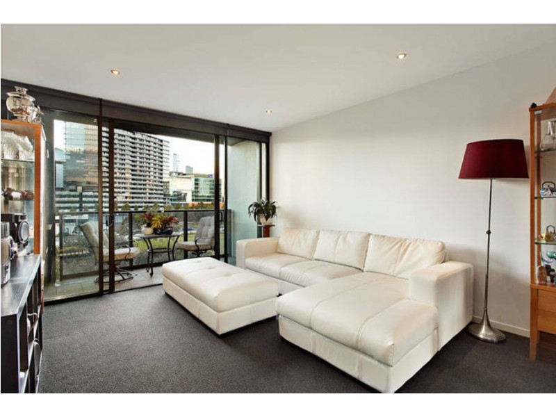 45/801 Bourke Street, Docklands VIC 3008
