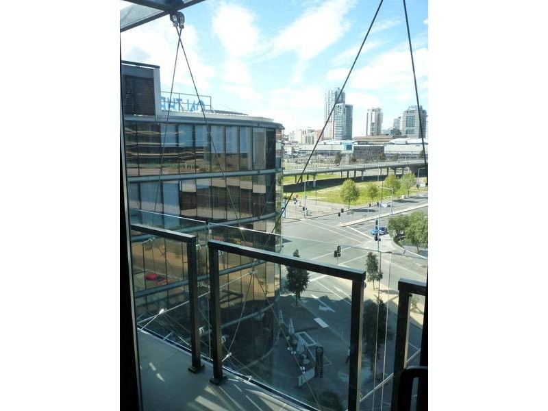 517/757 Bourke Street, Docklands VIC 3008