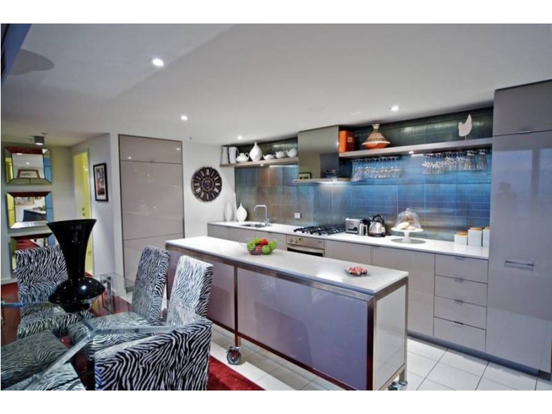 2405/90 Lorimer Street, Docklands VIC 3008