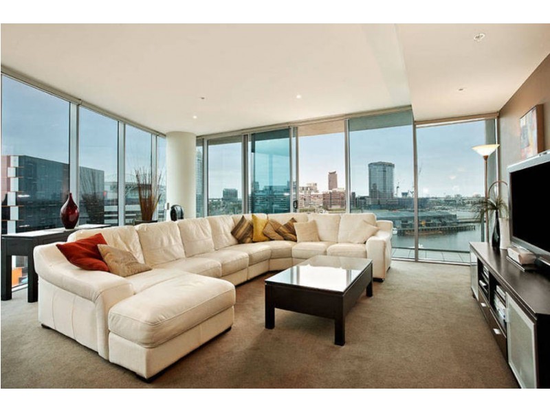 701/2 Newquay Promenade, Docklands VIC 3008