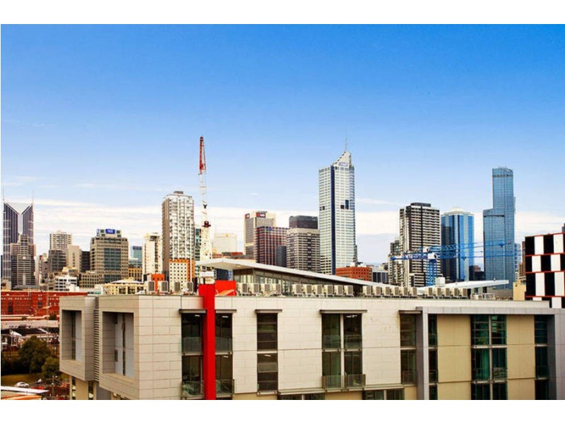 701/2 Newquay Promenade, Docklands VIC 3008