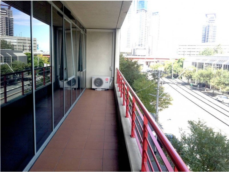213/83 Queensbridge, Southbank VIC 3006