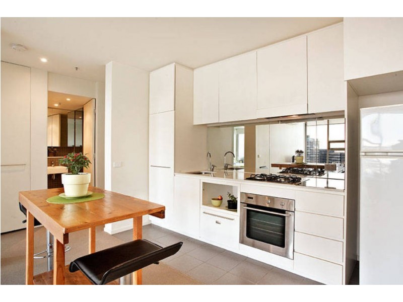 1111/8 McCrae Street, Docklands VIC 3008