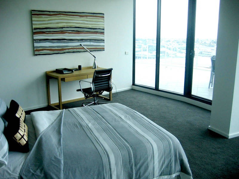 1807/60 Siddeley Street, Docklands VIC 3008