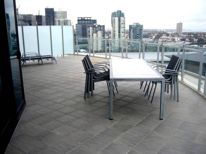 1807/60 Siddeley Street, Docklands VIC 3008