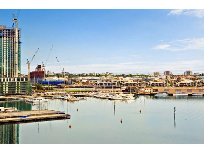 1108/15 Caravel Lane, Docklands VIC 3008