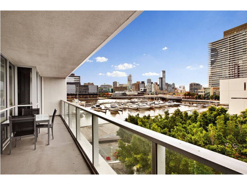 405/84 River Esplanade, Docklands VIC 3008