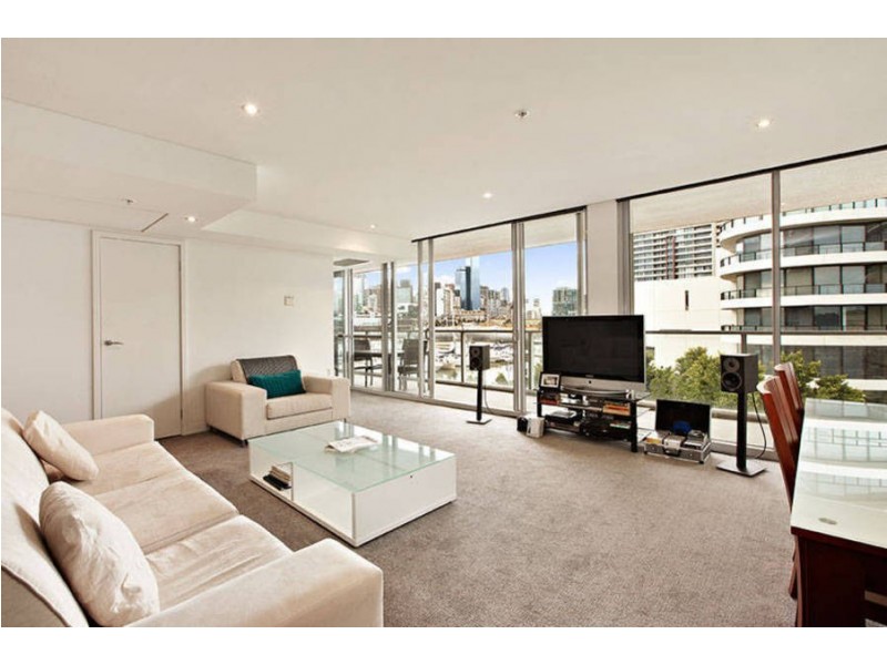 405/84 River Esplanade, Docklands VIC 3008