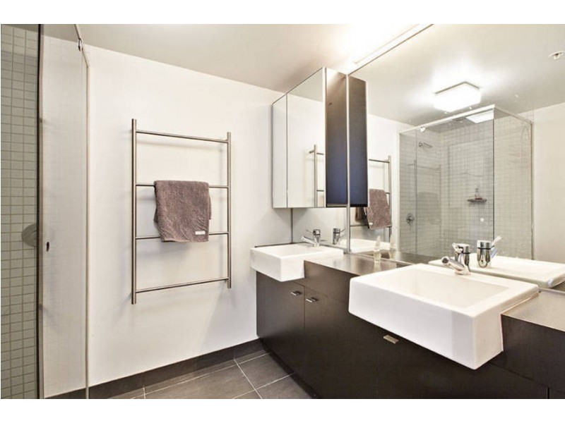 405/84 River Esplanade, Docklands VIC 3008
