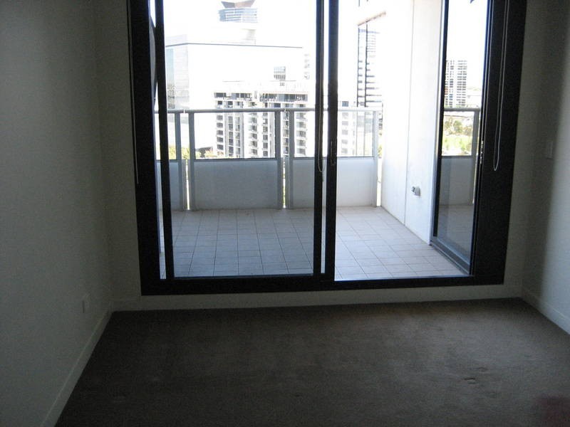 1201/100 Harbour Esplanade, Docklands VIC 3008