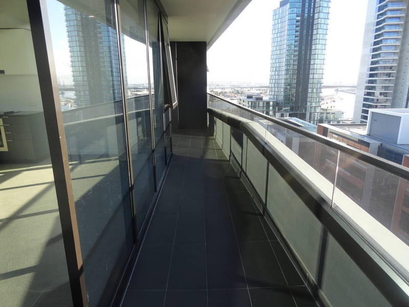 1503/815 Bourke Street, Docklands VIC 3008