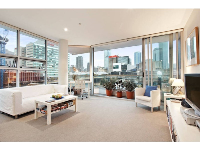 609/8 McCrae Street, Docklands VIC 3008