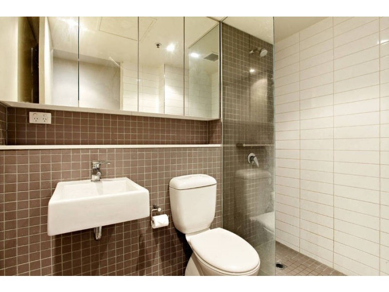 609/8 McCrae Street, Docklands VIC 3008