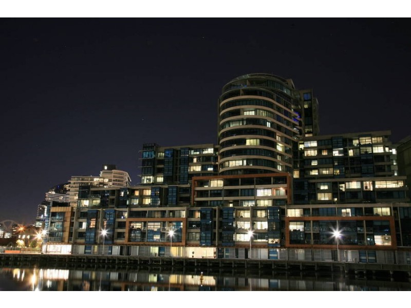 1016/60 Siddeley Street, Docklands VIC 3008