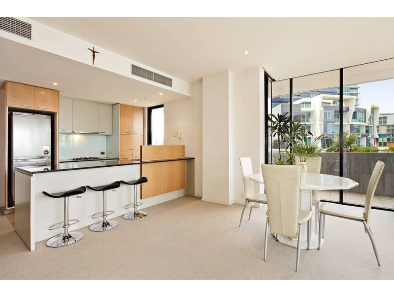 111/30 New Quay Promenade, Docklands VIC 3008