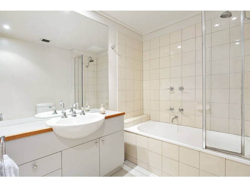 415/67 Spencer Street, Docklands VIC 3008