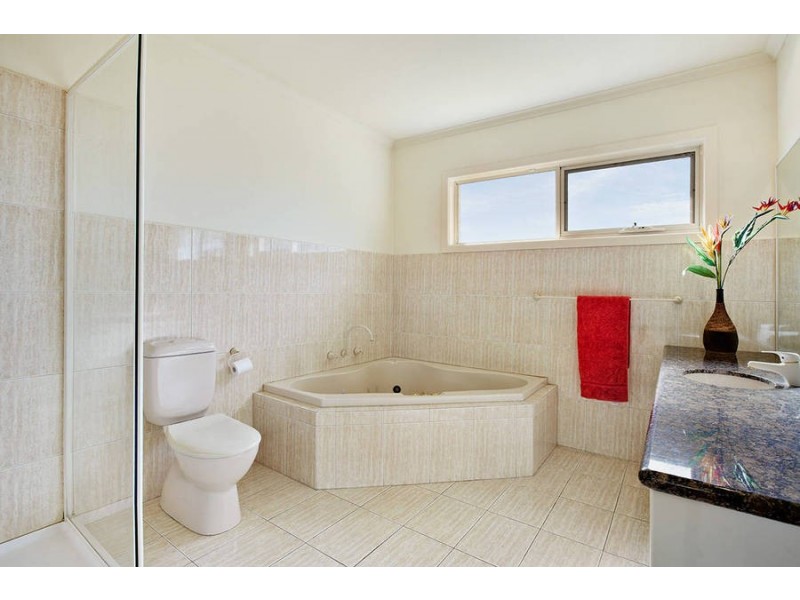 22 Barnett Street, Hampton VIC 3188