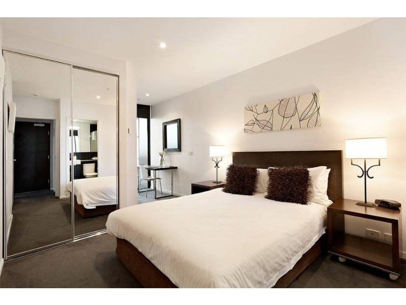 802/8 Waterview Walk, Docklands VIC 3008