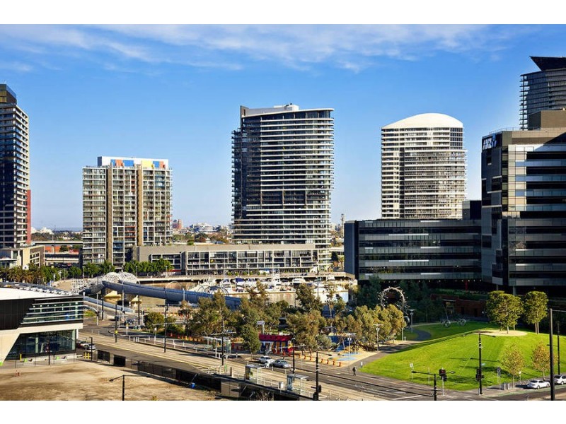 802/8 Waterview Walk, Docklands VIC 3008