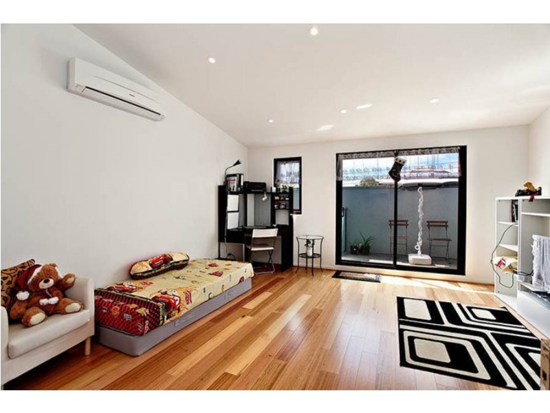 16B Miller Street, Brunswick East VIC 3057