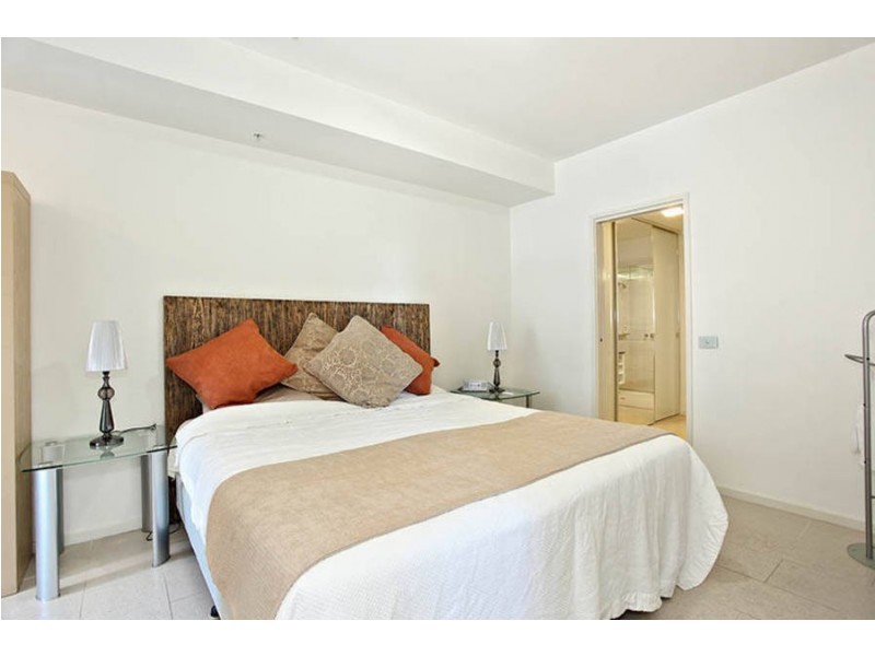 711/60 Siddeley Street, Docklands VIC 3008