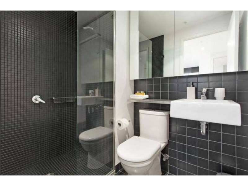 802/8 Waterview Walk, Docklands VIC 3008